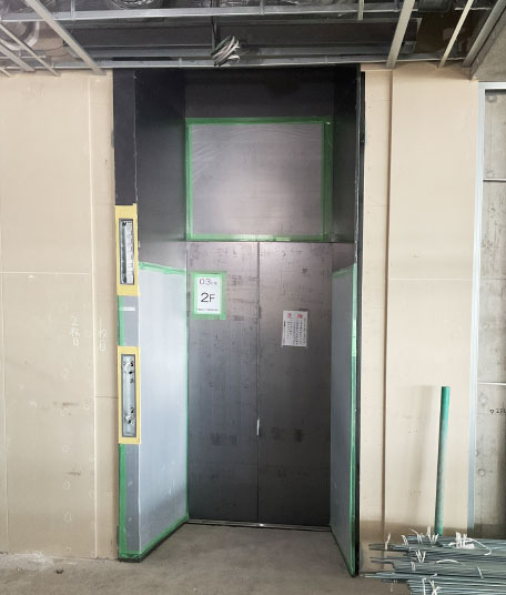 三菱製 乗用エレベータ